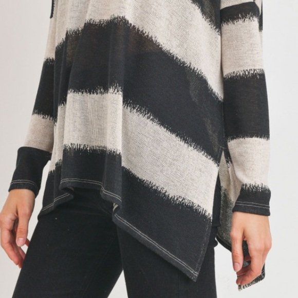 ❌DONATED❌Cherish Black White Stripe Drop Shoulders Boxy Tunic Top - Picture 4 of 12